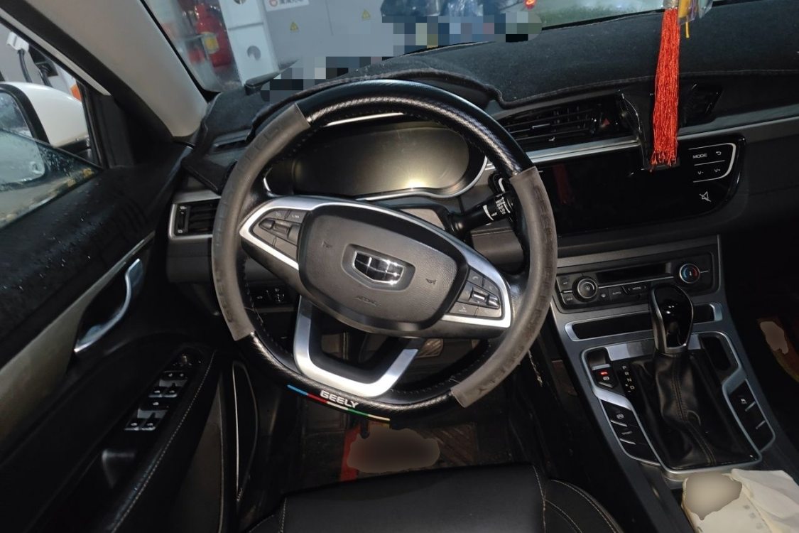GEELY Emgrand 2019 #22 GEELY Emgrand 2019 car image #22