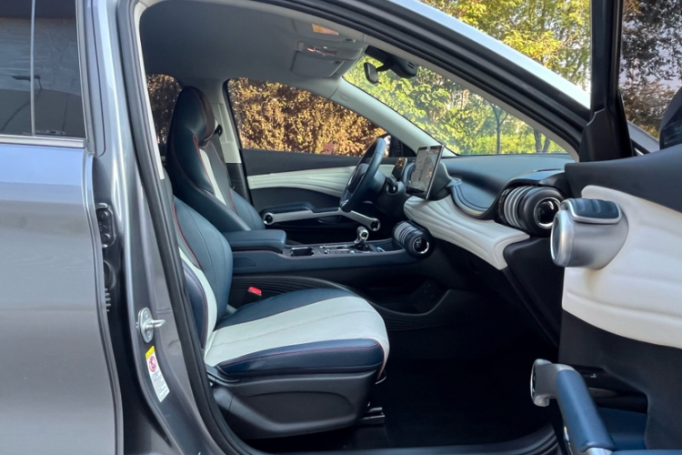 BYD Yuan Plus 2022 immagine di auto #17