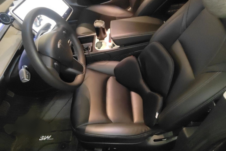 Tesla Model 3 2021 car image #16