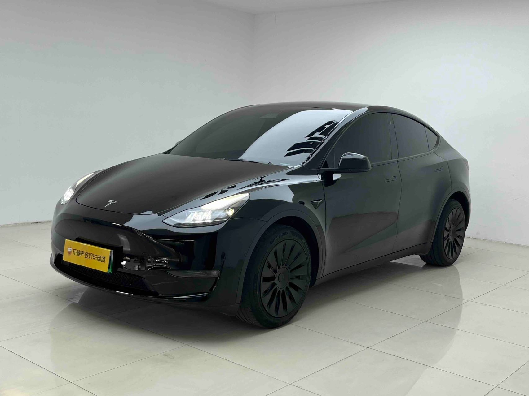 Tesla Model Y 2022 car image 