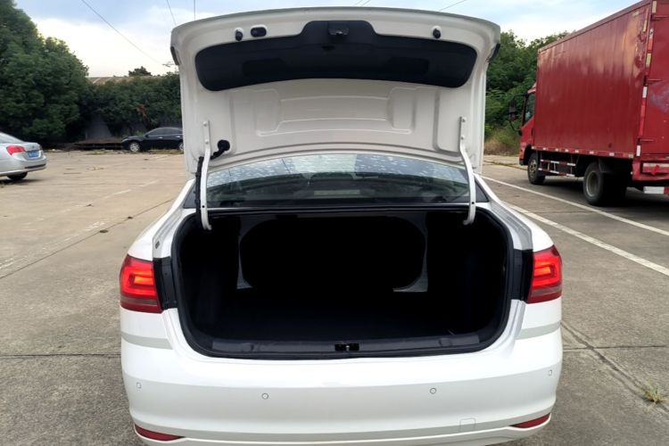 Volkswagen Lavida 2019 #19 Volkswagen Lavida 2019 car image #19