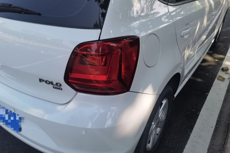 Volkswagen Polo 2018 car image #8