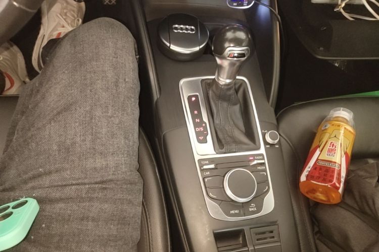 Audi A3 2015 car image #14
