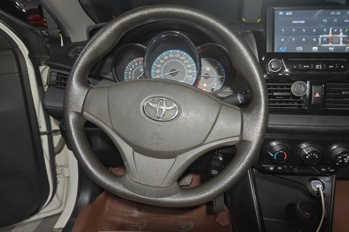 Toyota Vios 2015 car image #22
