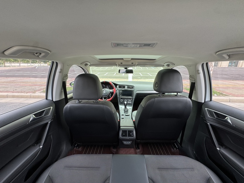 Volkswagen Golf 2019 #11 Volkswagen Golf 2019 car image #11