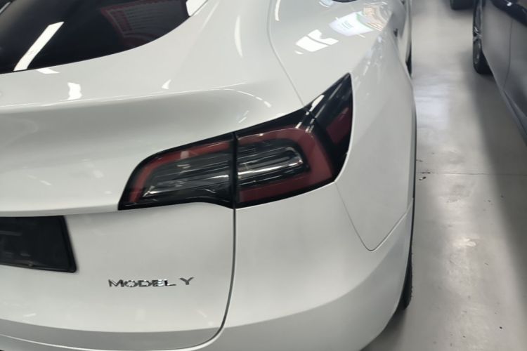 Tesla Model Y 2022 #8 Tesla Model Y 2022 immagine di auto #8