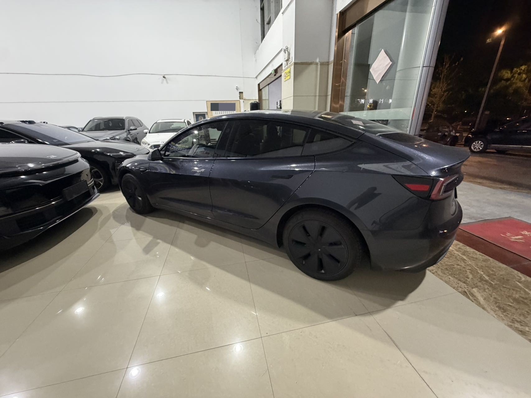Tesla Model 3 2025 imagen de coche #5