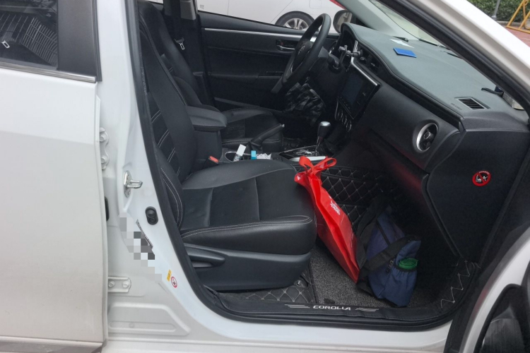 Toyota Corolla 2018 #21 Toyota Corolla 2018 car image #21