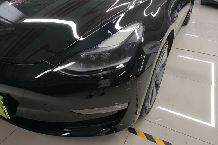 Tesla Model 3 2021 car image #23