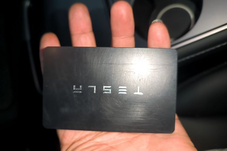 Tesla Model Y 2021 #9 Tesla Model Y 2021 car image #9