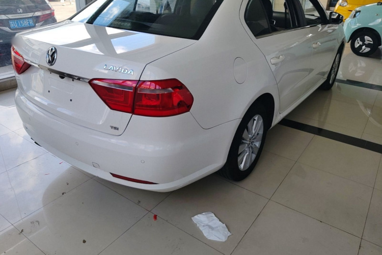 Volkswagen Lavida 2015 #8 Volkswagen Lavida 2015 car image #8