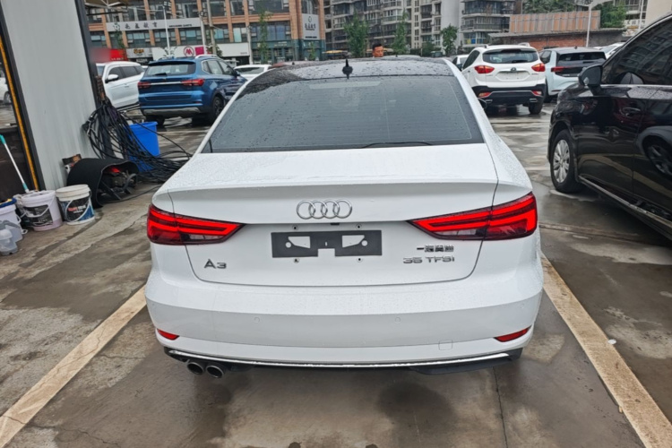 Audi A3 2019 car image #6
