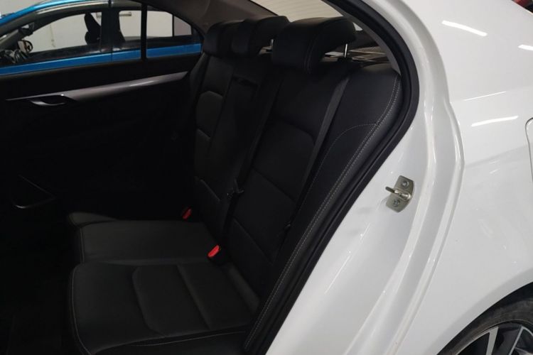 GEELY Emgrand 2020 #17 GEELY Emgrand 2020 car image #17