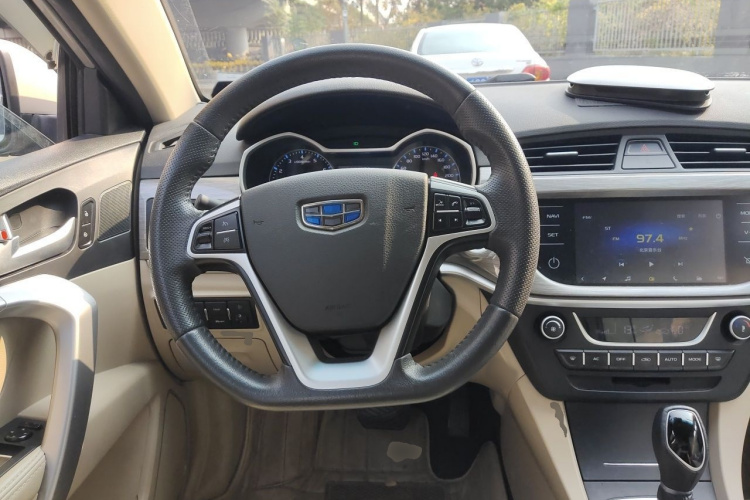 GEELY Emgrand 2017 immagine di auto #11
