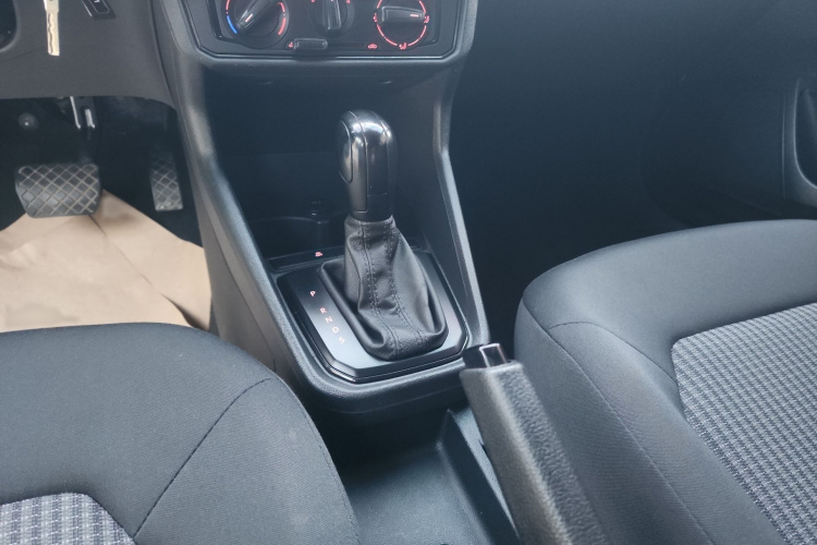 Volkswagen Santana 2019 #21 Volkswagen Santana 2019 car image #21