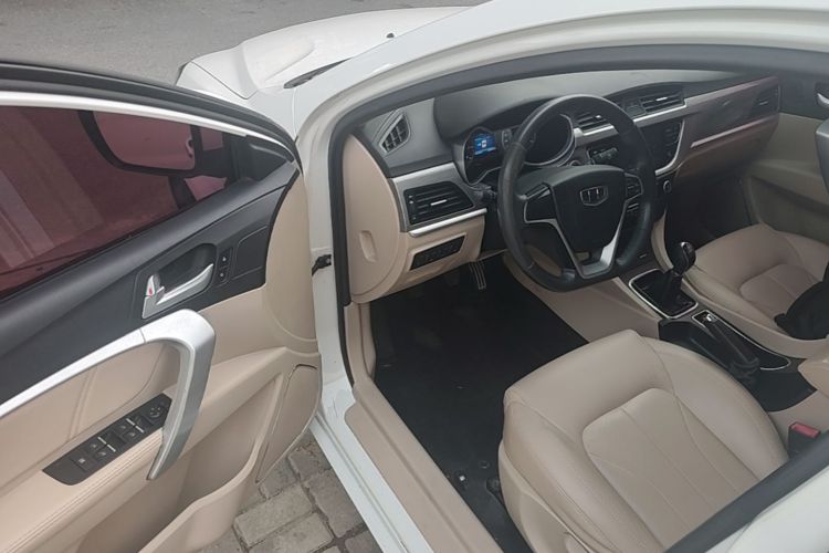 GEELY Emgrand 2016 car image #16