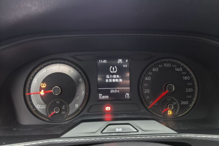 Volkswagen Lavida 2022 صورة سيارة #12
