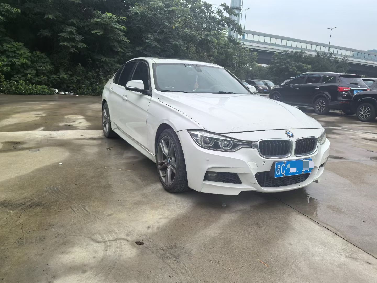 BMW 3 Series 2018 car image #2