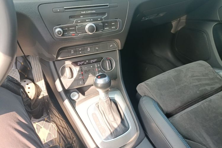 Audi Q3 2018 #18 Audi Q3 2018 car image #18
