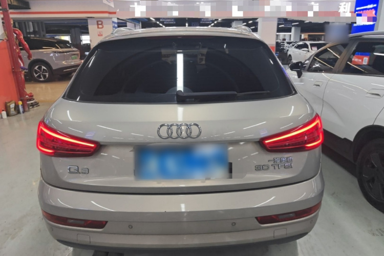 Audi Q3 2018 #6 Audi Q3 2018 car image #6