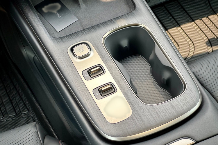 小米汽车 小米SU7 2024 汽车图片 #16