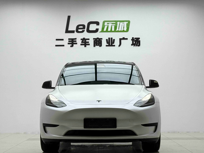 Tesla Model Y 2024 #2 Tesla Model Y 2024 car image #2