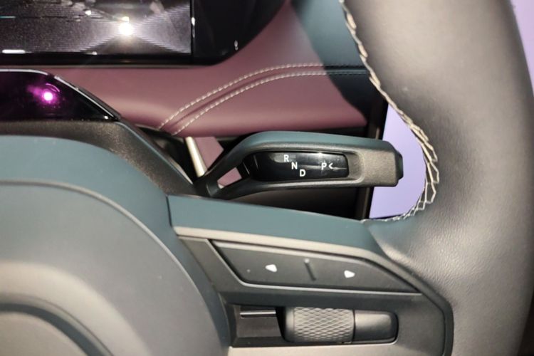 MI SU7 2024 car image #14