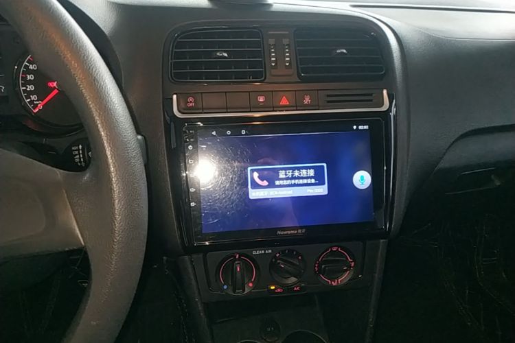 Volkswagen Polo 2019 car image #13