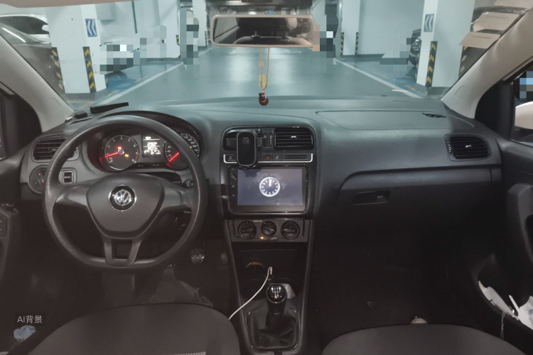 Volkswagen Polo 2018 car image #11