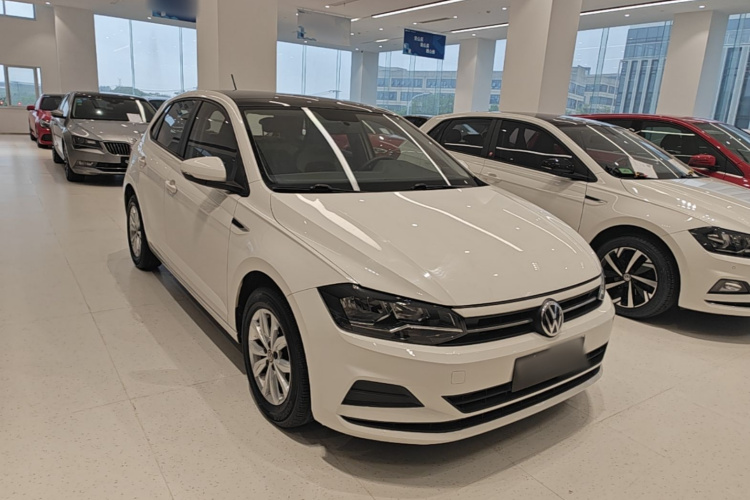 Volkswagen Polo 2020 car image #4