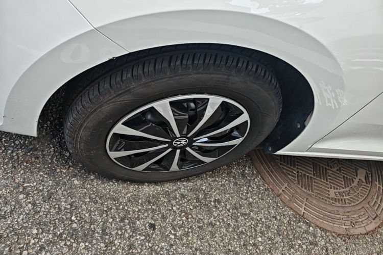 Volkswagen Santana 2020 car image #3