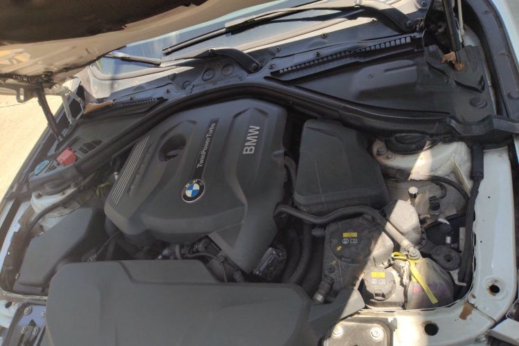 BMW 3 Series 2018 #22 BMW 3 Series 2018 car image #22
