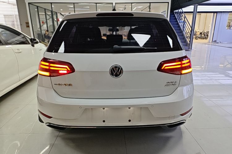Volkswagen Golf 2020 #6 Volkswagen Golf 2020 изображение автомобиля #6