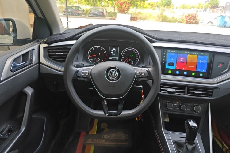 Volkswagen Polo 2020 car image #15