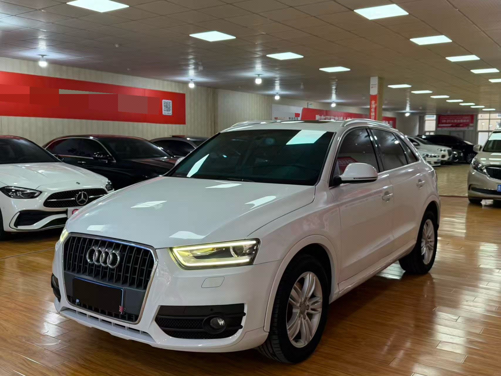 Audi Q3 2015 immagine di auto 