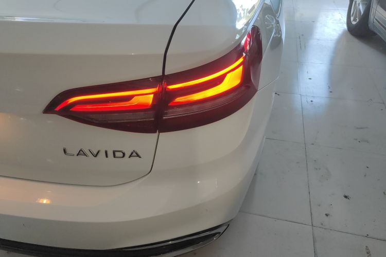 Volkswagen Lavida 2023 imagen de coche #8