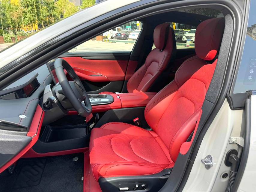 MI SU7 2025 car image #9