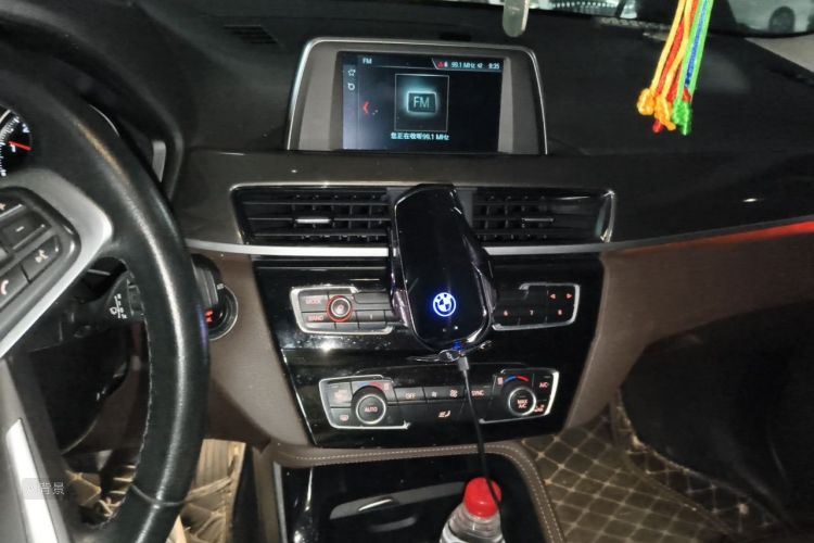 BMW X1 2018 #15 BMW X1 2018 car image #15