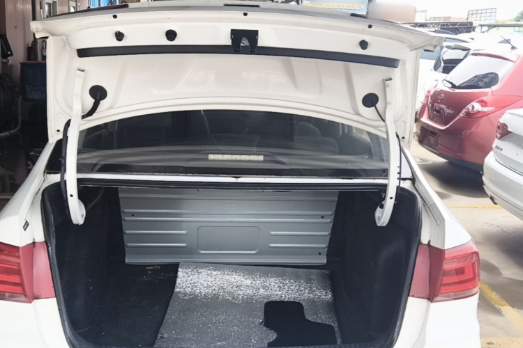 Volkswagen Santana 2017 #21 Volkswagen Santana 2017 car image #21