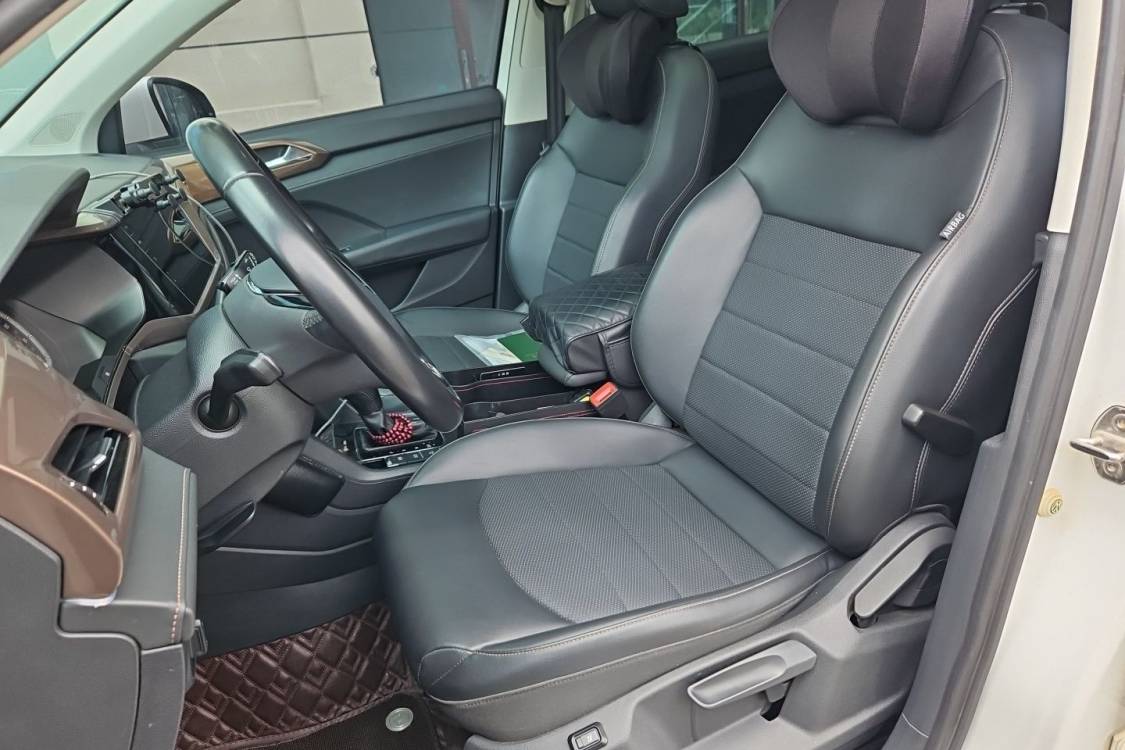 Volkswagen Tharu 2020 car image #18