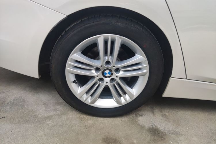 BMW 3 Series 2016 immagine di auto #10
