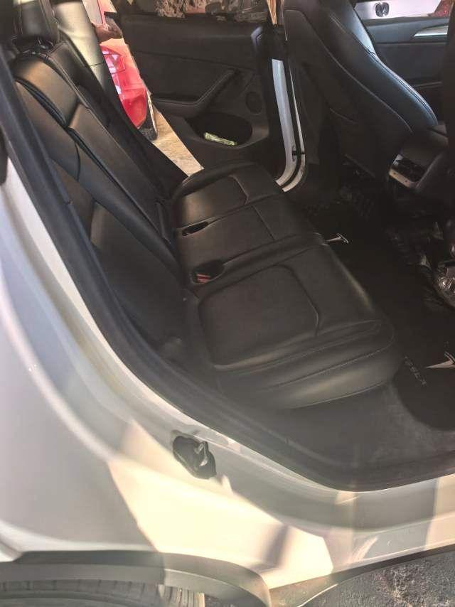 Tesla Model Y 2022 #5 Tesla Model Y 2022 car image #5