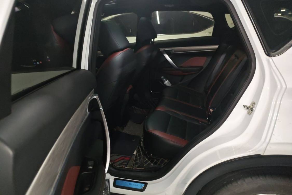 GEELY Coolray 2018 #19 GEELY Coolray 2018 صورة سيارة #19