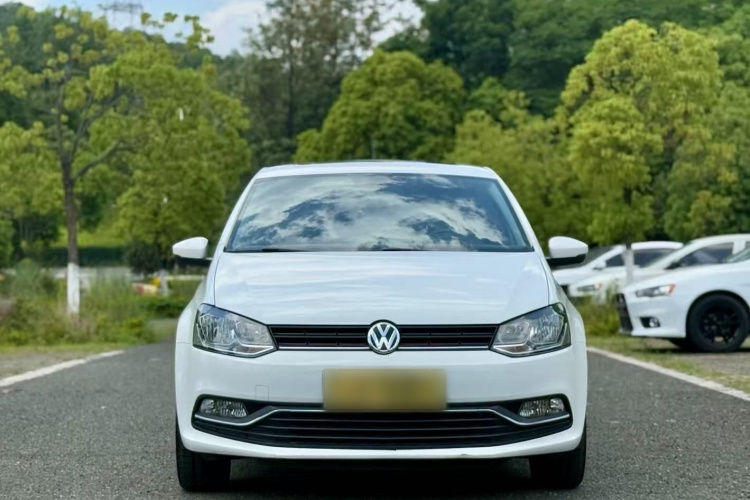 Volkswagen Polo 2017 car image #8