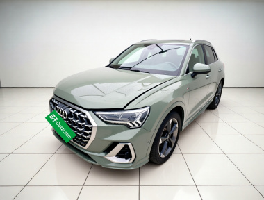 Audi Q3 2023 car image 