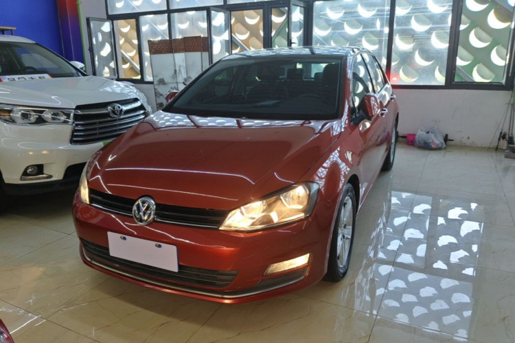 Volkswagen Golf 2015 car image #2
