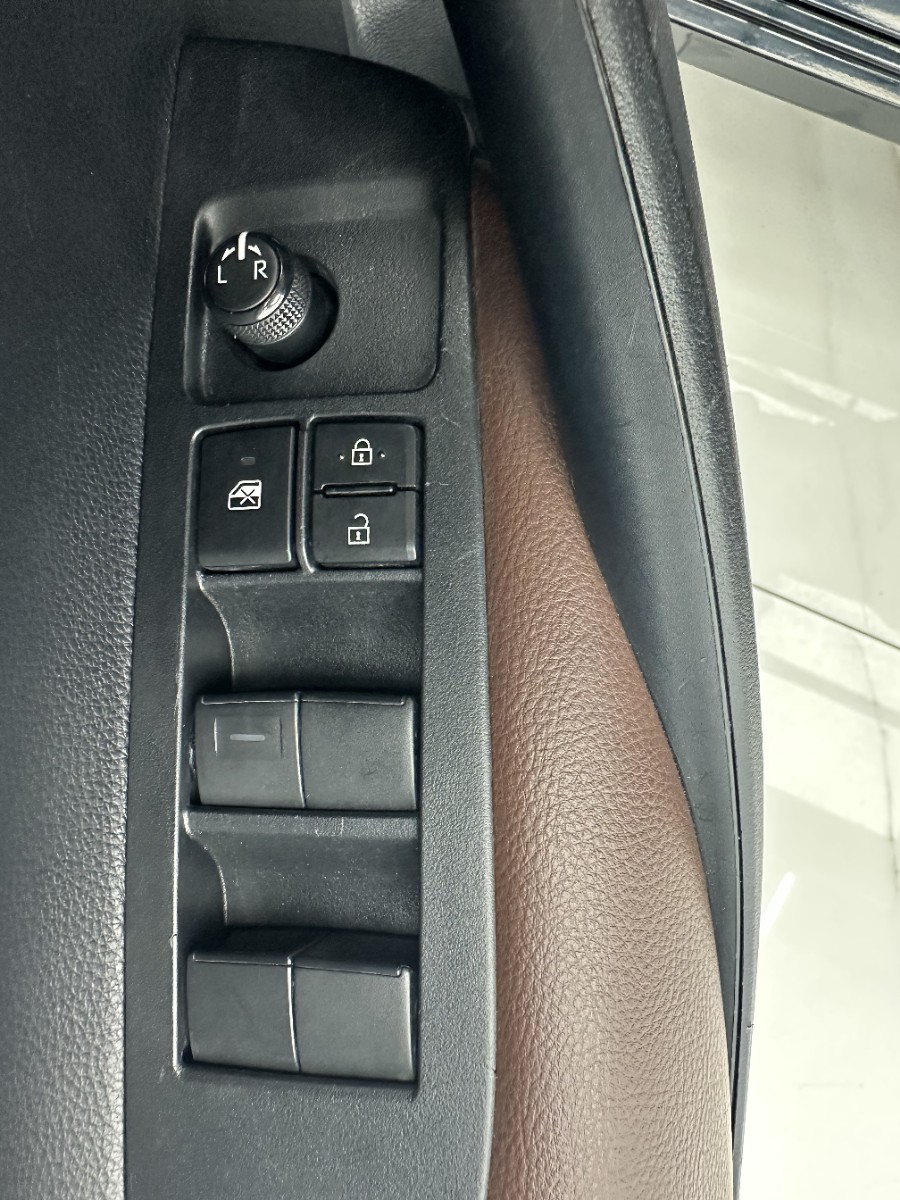 2023 #11 2023 immagine di auto #11