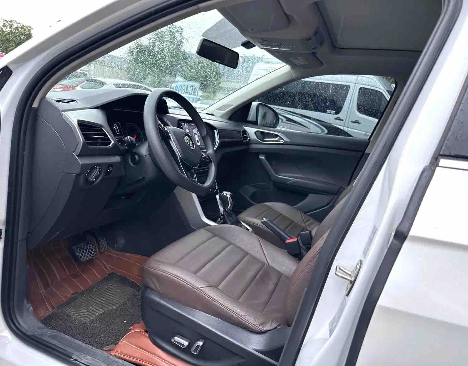 Volkswagen T-Cross 2020 #4 Volkswagen T-Cross 2020 car image #4