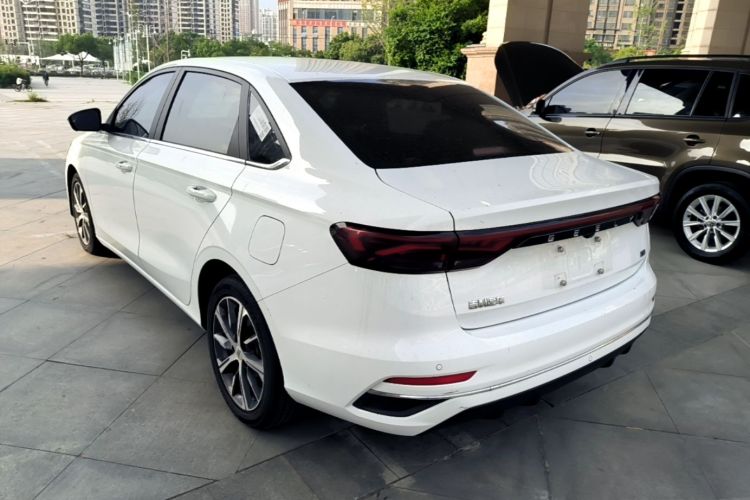 GEELY Emgrand 2024 car image #5