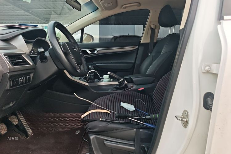 GEELY Emgrand GS 2018 car image #17